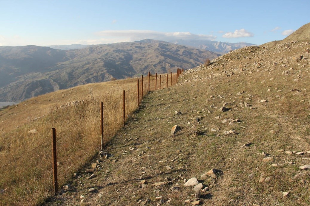 Erosion protection by fencing and reduction of grazing and trampling pressure, Ehen.
