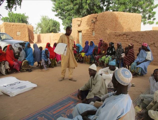 Training and awareness raising in the use of improved agricultural techniques 