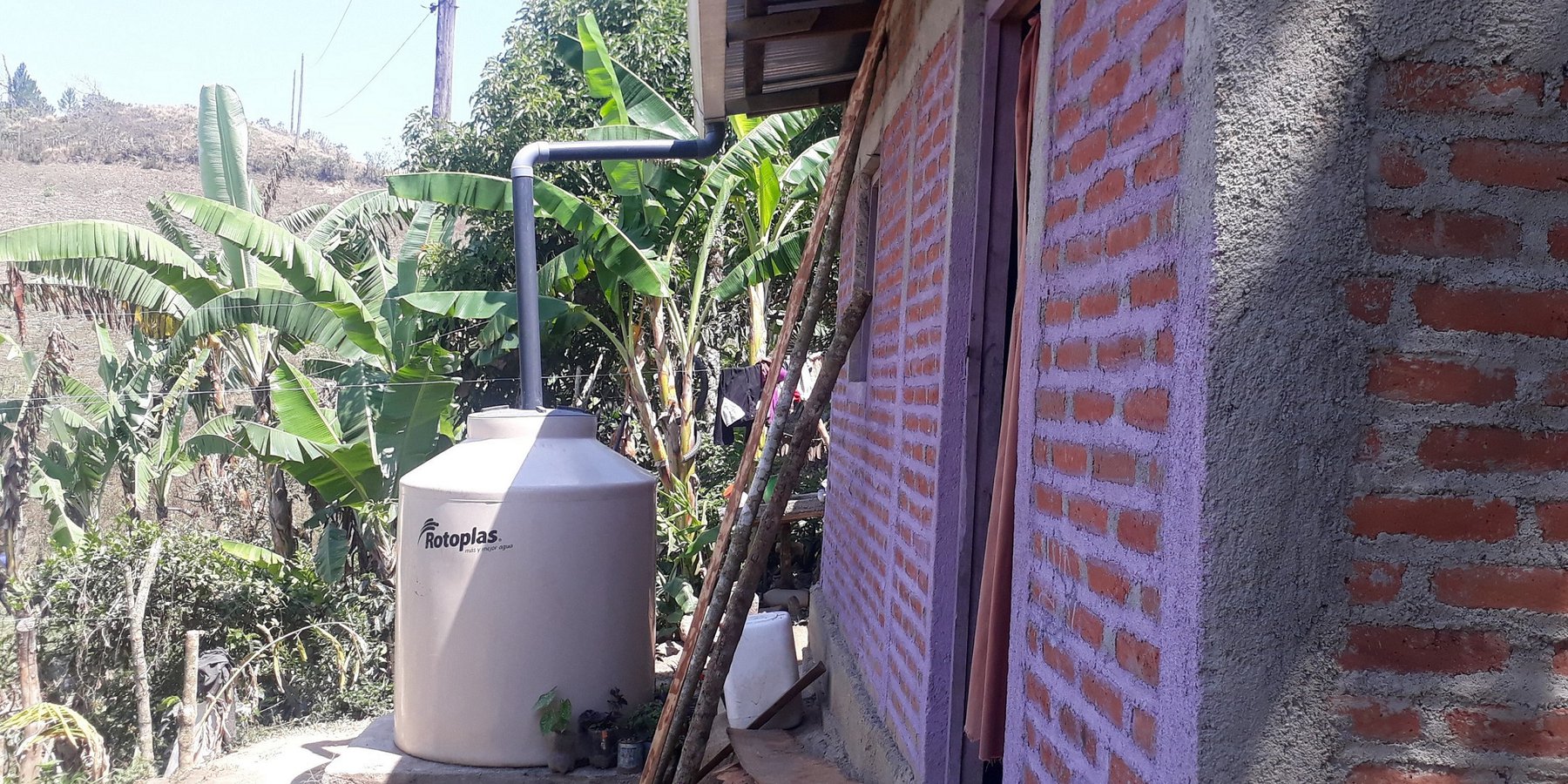 Sistema de recolección de agua de lluvia, comunidad Loma Fría, Dipilto, Nueva Segovia, Nicaragua